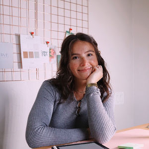 Meet your Posher, Alicia